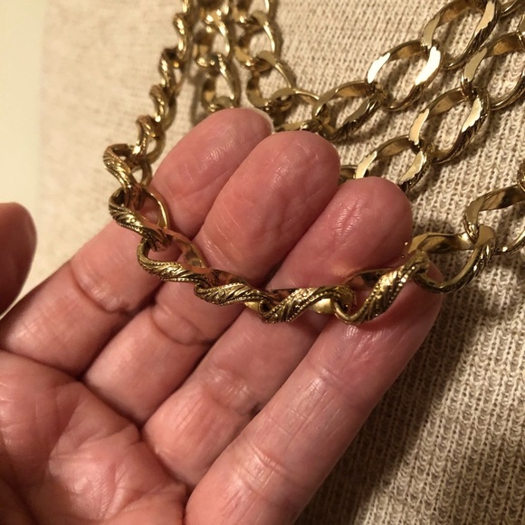 VINTAGE Multi Strand Chunky 14k Gold Plated Necklace - Picture 3 of 9